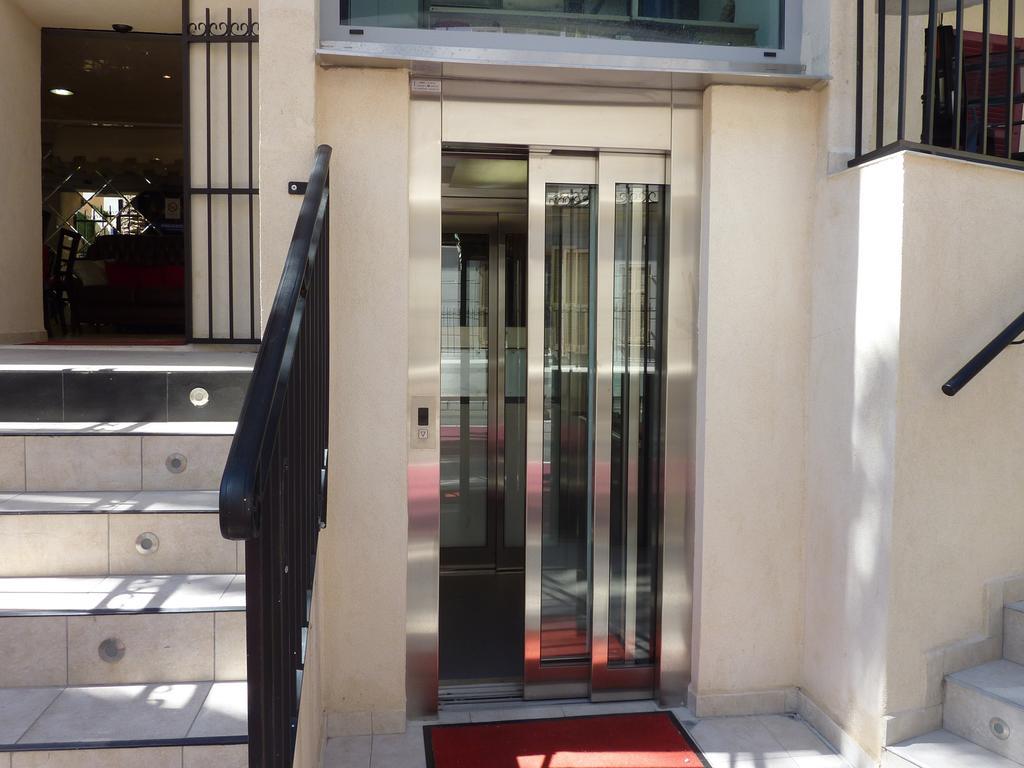 בוסוליי Hotel Villa Boeri מראה חיצוני תמונה