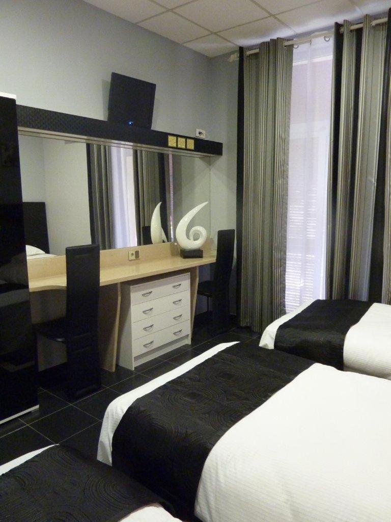 בוסוליי Hotel Villa Boeri מראה חיצוני תמונה